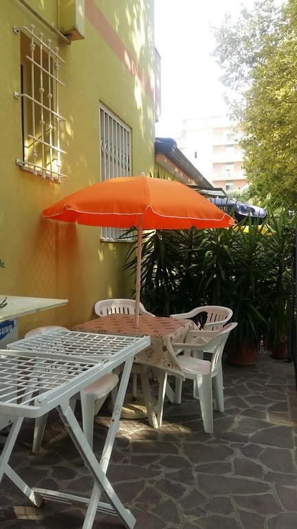 Residence Desiree Rimini Dış mekan fotoğraf